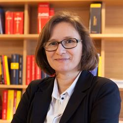 Dr. Anita Einsle