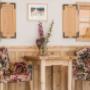 Der heimelige Kachelofen, der warme Holzfußboden und die hochwertige Schlafzimmereinrichtung machen aus Ihrem Apartment ein kuscheliges Nest für Verliebte. Der heimelige Kachelofen, der warme Holzfußboden und die hochwertige Schlafzimmereinrichtung machen aus Ihrem Apartment ein kuscheliges Nest für Verliebte.