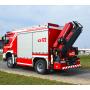 Schweres Rüstfahrzeug mit 18 mto Palfinger Heckkran