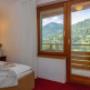 großes Schlafzimmer mit Balkon Haus Sonnbichl