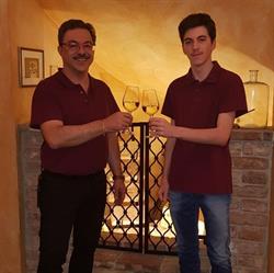 Nickis Restaurant - Fritz Semper
