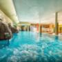 Beheizter Indoor-Pool mit Gegenstromanlage