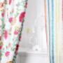 Unser Vorhang » POTPOURRI DE LUXE « zeigt traditionsbewusste Farben und liebevoll gestickte Blumen- und Streifen-Designs in außergewöhnlicher Handwerkskunst. Energiegeladen veredelt dieses Arrangement, ob topmodisch oder ländlich elegant dekoriert, jedes Wohnambiente einzigartig. Unser Vorhang » POTPOURRI DE LUXE « zeigt traditionsbewusste Farben und liebevoll gestickte Blumen- und Streifen-Designs in außergewöhnlicher Handwerkskunst. Energiegeladen veredelt dieses Arrangement, ob topmodisch oder ländlich elegant dekoriert, jedes Wohnambiente einzigartig.