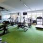 Moderner Fitnessraum im Stainzerhof Hotel & Restaurant in Stainz – ideal für Ihr Workout während des Aufenthalts im Wellness & Romantik Hotel in der Südsteiermark.