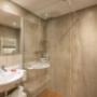 Die Zimmer im Haupthaus des Hotel Stegerbräu in Radstadt haben 2019 neue, moderne Bäder bekommen. Die Badezimmer sind großteils mit einer Dusche, manche mit einer Badewanne ausgestattet. Alle sind mit Haarfön ausgestattet. Die Zimmer im Haupthaus des Hotel Stegerbräu in Radstadt haben 2019 neue, moderne Bäder bekommen. Die Badezimmer sind großteils mit einer Dusche, manche mit einer Badewanne ausgestattet. Alle sind mit Haarfön ausgestattet.