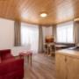 Wohnzimmer - Appartement mit Balkon