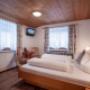 Appartement mit Balkon - Schlafzimmer