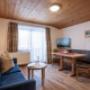 Appartement mit Balkon - Wohnzimmer