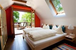 Hotel Garni**** Winzerhof Hödl