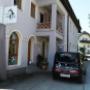 ARAS Salzburg / Tiernahrung, Familie Zulian - Geschäftslokal in Seekirchen a.W. - Sie finden uns an der Anton-Windhager-Strasse 17 in 5201 Seekirchen am Wallersee.