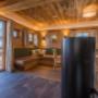 Herbstzeit Chalets Wohnzimmer mit gemütlichen Palletsofen