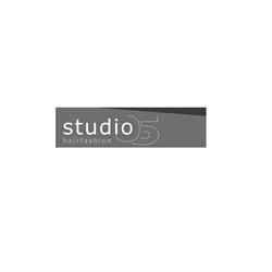 Studio 05 - Claudia Pfisterer