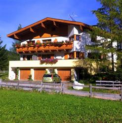 Ferienhaus "Padrins" Ferienwohnung - Appartements - Chalet