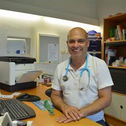 Nikou Syrus, Dr.