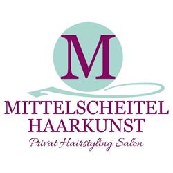 Doris Falter - Mittelscheitel Haarkunst