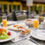 Frühstück auf der Terrasse Frühstück auf der Terrasse