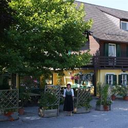 Gerhild Kürzl - Schilcherhof Ligist Schlosskeller Ligist Schlosscafe Maestoso Piber
