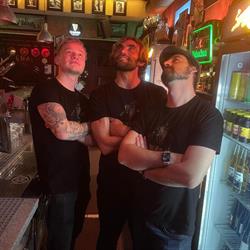EMA'S PUB