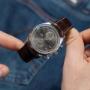IWC Portugieser Chronograph mit grauem Zifferblatt, Automatikwerk, Chronographen-Funktion, Datum und braunem Lederarmband – elegante Luxusuhr mit zeitlosem Design und Schweizer Präzision für anspruchsvolle Herren.