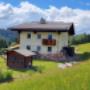 Haus mit Spielplatz Haus mit Spielplatz
