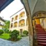 Innenhof Hotel Schloss Obermayerhofen