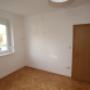 2- Zimmer Wohnung in Baierdorf/ Graz- Eggenberg!
Objektdaten:
Kaufpreis: EUR 109.500,00
Betriebskosten: EUR ca. 133,73
Heizkosten: EUR ca. 50,00
Nutzfläche: ca. 45 m2
Anzahl Zimmer: 2
Anzahl Schlafzimmer: 1
Anzahl Badezimmer: 1
Anzahl Wc: 1
HWB 94
Provision 3% + Ust.
Beschreibung:
Diese sofort beziehbare, geräumige Wohnung verfügt über helle und großzügige Räume. Die Wohnung mit einer Wohnnutzfläche von rund 45 m² verfügt über 2 Zimmer, die mit einem sehr schönen Fischgrat-Parkett-Fußboden ausgestattet sind. Ein Pluspunkt dieser Wohnung ist der bereits extra verbaute Waschmaschinenanschluss im Badezimmer sowie die geringen Betriebskosten. Durch die Lage der Wohnung befindet man sich in Eggenberg in einer sehr schönen Wohngegend. Raumaufteilung: Vorraum, Bad mit Dusche und WC, Küche, Wohnzimmer und Schlafzimmer. Diese Wohnung befindet sich zentral und doch sehr ruhig gelegen im Grazer Bezirk Eggenberg. In fußläufiger Nähe des Wohnhauses befindet sich eine Straßenbahnhaltestelle der Line 7, Bus N7, Burenstraße, mit der man in Kürze die Innenstadt erreicht. Für eine unverbindliche und kostenlose Besichtigung sowie Finanzierungsberatung stehen wir Ihnen sehr gerne zur Verfügung.
Die Vermittlung der Immobilien ist nach den Bestimmungen des Maklergesetzes provisionspflichtig.
Kontaktperson:
Hr. Plank Peter
Email:pp@plankimmo.at
Web: www.plank-immo.at
Tel.: 0664 88 511 585 2- Zimmer Wohnung in Baierdorf/ Graz- Eggenberg!
Objektdaten:
Kaufpreis: EUR 109.500,00
Betriebskosten: EUR ca. 133,73
Heizkosten: EUR ca. 50,00
Nutzfläche: ca. 45 m2
Anzahl Zimmer: 2
Anzahl Schlafzimmer: 1
Anzahl Badezimmer: 1
Anzahl Wc: 1
HWB 94
Provision 3% + Ust.
Beschreibung:
Diese sofort beziehbare, geräumige Wohnung verfügt über helle und großzügige Räume. Die Wohnung mit einer Wohnnutzfläche von rund 45 m² verfügt über 2 Zimmer, die mit einem sehr schönen Fischgrat-Parkett-Fußboden ausgestattet sind. Ein Pluspunkt dieser Wohnung ist der bereits extra verbaute Waschmaschinenanschluss im Badezimmer sowie die geringen Betriebskosten. Durch die Lage der Wohnung befindet man sich in Eggenberg in einer sehr schönen Wohngegend. Raumaufteilung: Vorraum, Bad mit Dusche und WC, Küche, Wohnzimmer und Schlafzimmer. Diese Wohnung befindet sich zentral und doch sehr ruhig gelegen im Grazer Bezirk Eggenberg. In fußläufiger Nähe des Wohnhauses befindet sich eine Straßenbahnhaltestelle der Line 7, Bus N7, Burenstraße, mit der man in Kürze die Innenstadt erreicht. Für eine unverbindliche und kostenlose Besichtigung sowie Finanzierungsberatung stehen wir Ihnen sehr gerne zur Verfügung.
Die Vermittlung der Immobilien ist nach den Bestimmungen des Maklergesetzes provisionspflichtig.
Kontaktperson:
Hr. Plank Peter
Email:pp@plankimmo.at
Web: www.plank-immo.at
Tel.: 0664 88 511 585