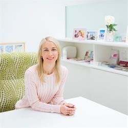 Dr. Tina Angleitner