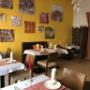 estaurant Taste of India in Wien – einladender Innenbereich mit stilvoll gedeckten Tischen. Authentische indische Küche mit vielfältigen Spezialitäten für Genießer.