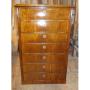 Biedermeier Wochenkommode 7 Ladig Nuss furniert. Biedermeier Wochenkommode 7 Ladig Nuss furniert.