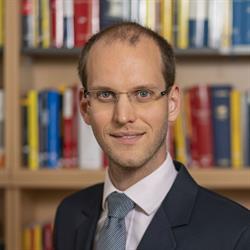 Rechtsanwalt Mag. Balazs Esztegar LL.M.