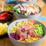 In fünf einfachen Steps könnt ihr eure Lieblingszutaten kombinieren und eine Bowl kreieren, die genau eurem Geschmack entspricht! In fünf einfachen Steps könnt ihr eure Lieblingszutaten kombinieren und eine Bowl kreieren, die genau eurem Geschmack entspricht!