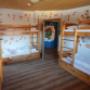 6-Bett-Zimmer mit Balkon; Gemeinschaftsbäder 6-Bett-Zimmer mit Balkon; Gemeinschaftsbäder
