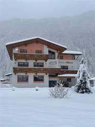 Haus Alpina und Landhaus Schöpf