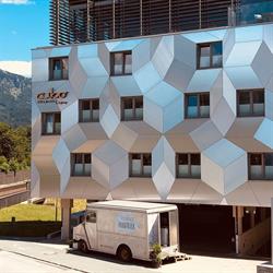 Cubo Sport & Art Hotel