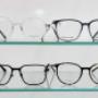 Feine Designerbrillen von Charles Stone, Prodesign Denmark und Marc O’Polo bei DER OPTIKER – leichte Fassungen für Brillenträger:innen, die Wert auf Stil und Komfort legen.
