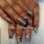 Ivi's Wimperngeklimper und Nageldesign Ivi's Wimperngeklimper und Nageldesign