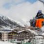 Sessellift und Hotel