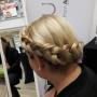 Alexandra Christina Ortbauer - Mobile Friseurin und Visagistin Alexandra Christina Ortbauer - Mobile Friseurin und Visagistin