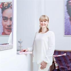 Dr. Eva Maria Magnet
