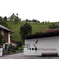 Arzler Bauernladele am Mallnhof / Andrea Schreiner