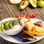 Unsere knusprigen Nachos mit gratiniertem Käse und Avocado. Schon gewusst, dass am 6ten November internationaler Nacho Tag ist? Unsere knusprigen Nachos mit gratiniertem Käse und Avocado. Schon gewusst, dass am 6ten November internationaler Nacho Tag ist?