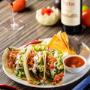 Maistortillas, frischer Salat, würzige Guacamole & saftiges Fleisch - hört sich gut an, oder? Wenn du Lust auf authentische mexikanische Spezialitäten hast, bist du bei Mosquito Mexican genau richtig Maistortillas, frischer Salat, würzige Guacamole & saftiges Fleisch - hört sich gut an, oder? Wenn du Lust auf authentische mexikanische Spezialitäten hast, bist du bei Mosquito Mexican genau richtig
