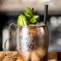 So ein erfrischendes Getränk wäre jetzt genau das Richtige oder? Habt ihr schonmal probiert einen leckeren Cocktail zu Hause selbst zu machen? So ein erfrischendes Getränk wäre jetzt genau das Richtige oder? Habt ihr schonmal probiert einen leckeren Cocktail zu Hause selbst zu machen?