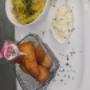 Knusprige Fischstäbchen mit Kartoffelsalat und Sauce Tartar