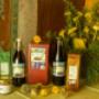 Zehnerhof BIO Aronia Tee, Aroniasaft, Aroniabeeren und Aroniapulver, getrocknet. Zehnerhof BIO Aronia Tee, Aroniasaft, Aroniabeeren und Aroniapulver, getrocknet.