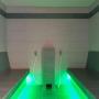 Dampfbad mit Sole und LED-Licht
