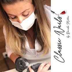 Classic Nails by Daniela Mitter