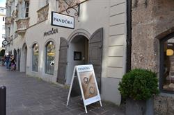 Pandora Store Innsbruck Altstadt