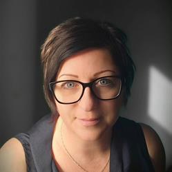 Die Hypnosespezialistin Sandra Steinberger-Pendl/Psychologische-Beratung