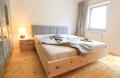 Zirbenbett Bergsommer mit Lodenstoff